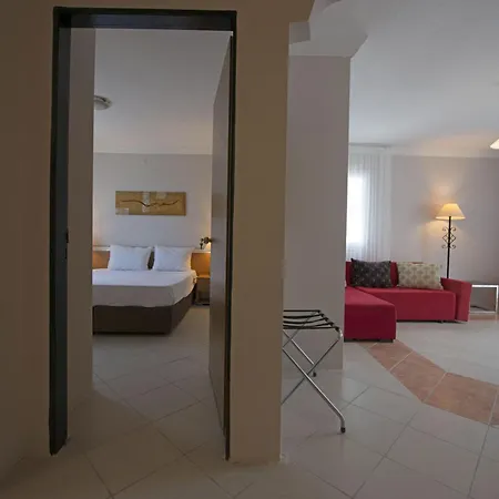 Smart Bodrum 4* ביטז